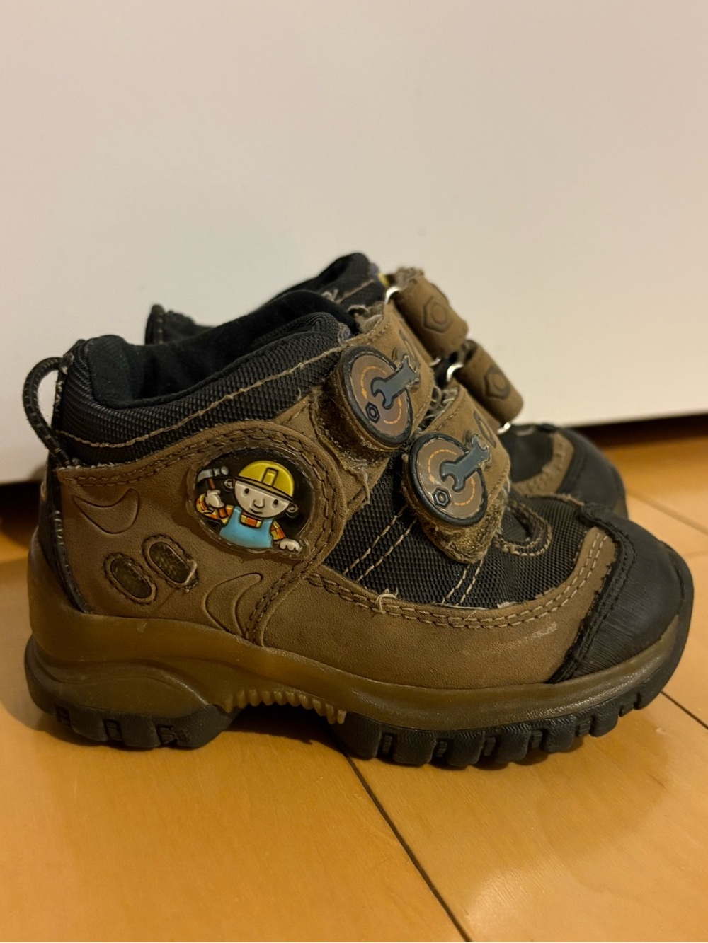 Kids Bob the Builder Shoes Boots size 6
